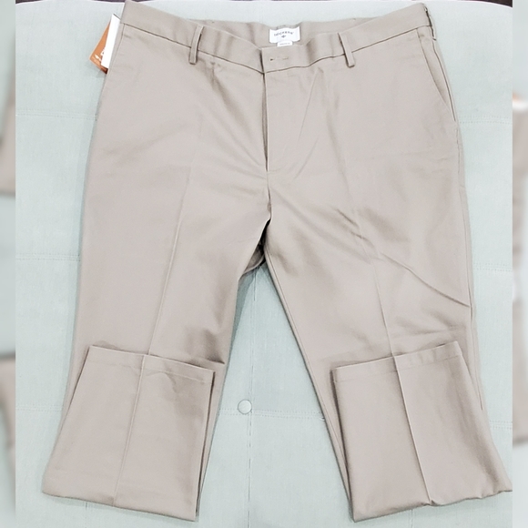 Dockers Classic Fit Pleated 40 X 30 - Picture 5 of 6
